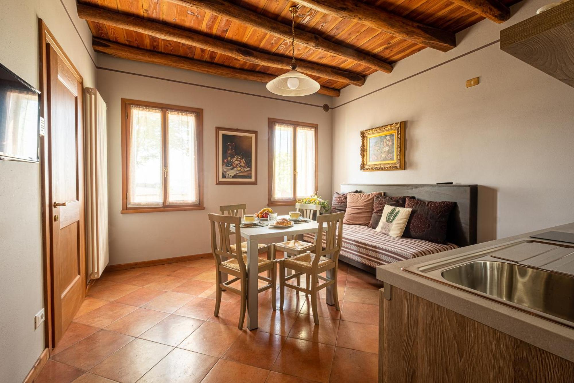 Antica Rinaldo Apartment วัลดอบเบียเดเน ภายนอก รูปภาพ